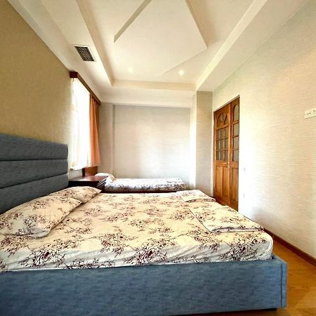 Apartments Emili Yerevan Luaran gambar