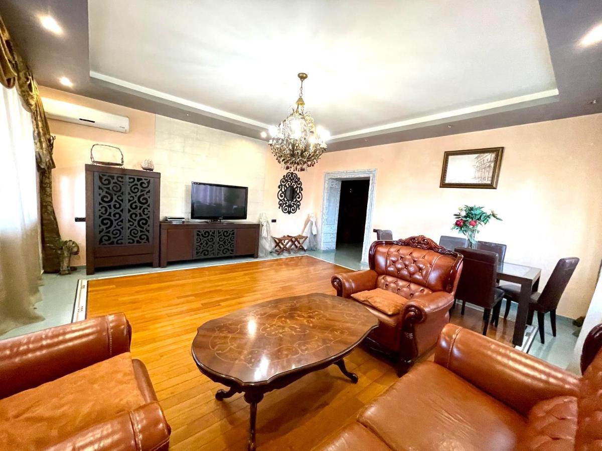 Apartments Emili Yerevan Luaran gambar